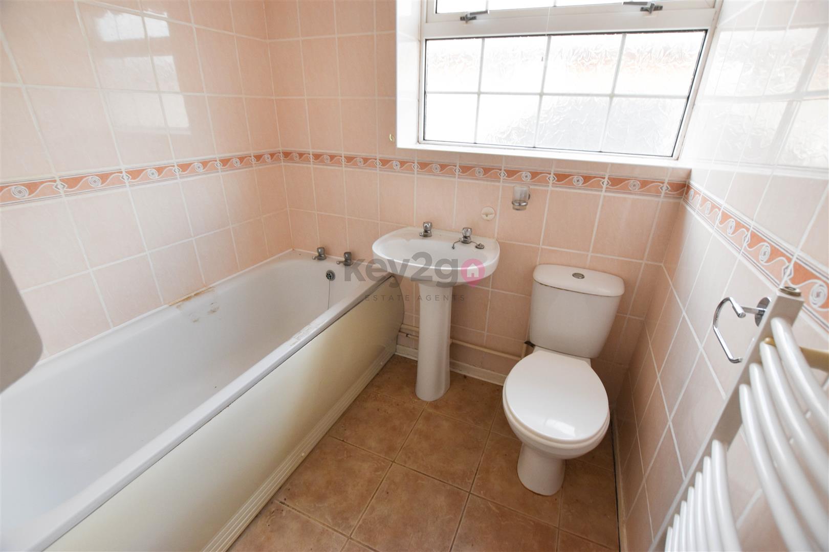 Cleeve Hill Gardens, Waterthorpe, Sheffield, S20 Key2go